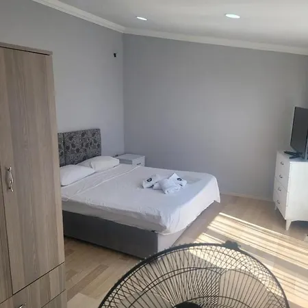 Aparthotel Crux